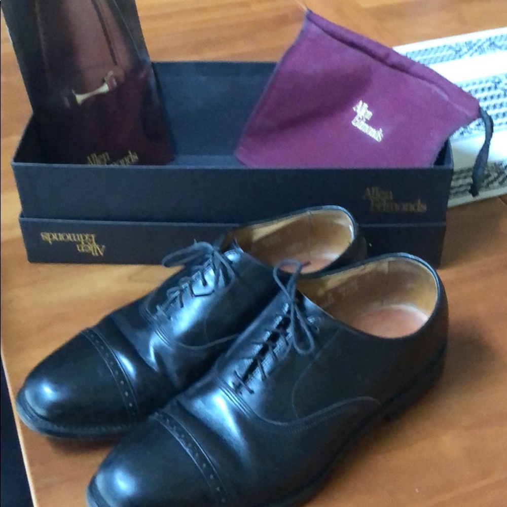 Men’s Allen Edmonds dress shoes size 10